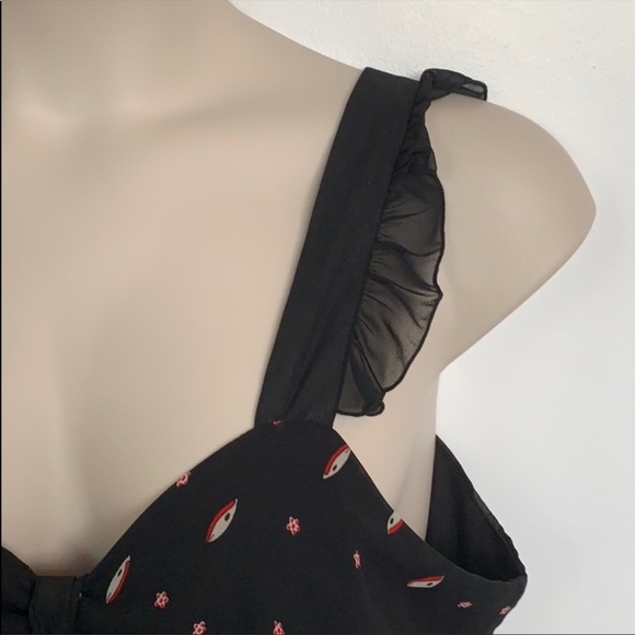 Penningtons Lined Frill Elastic Back V Blouse, 1X - Picture 4 of 11